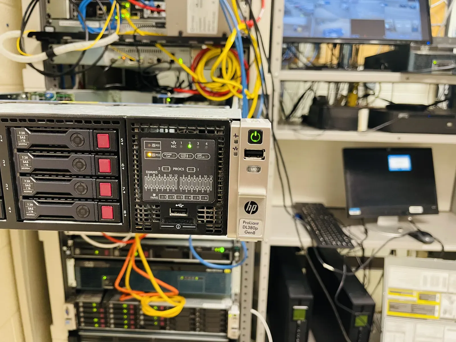 Professional field support environment